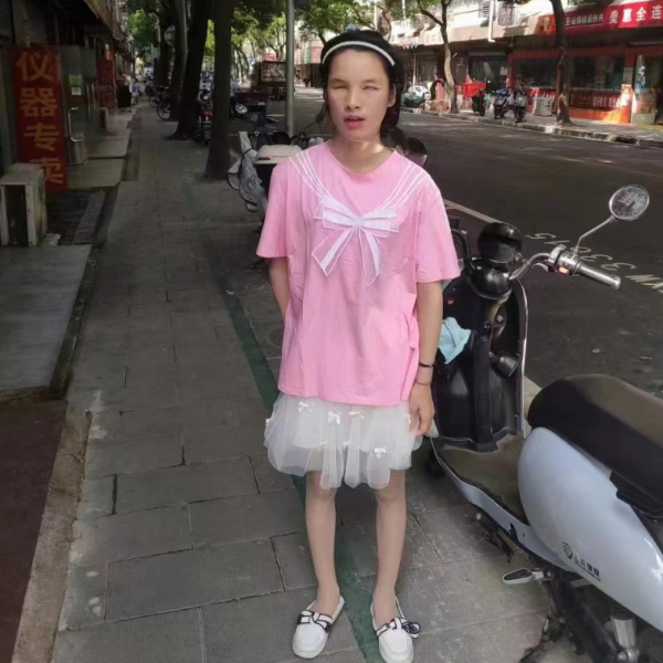 上海26岁单身美女真诚找对象-柳州相亲网