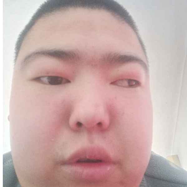 24岁岁内蒙古单身帅哥 - 柳州吉缘网