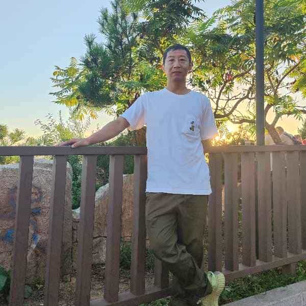 47岁岁辽宁单身帅哥 - 柳州吉缘网
