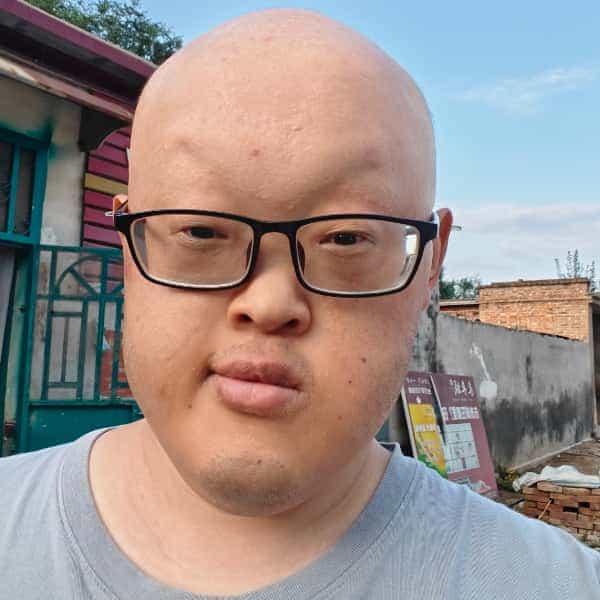 28岁岁山东单身帅哥 - 柳州吉缘网