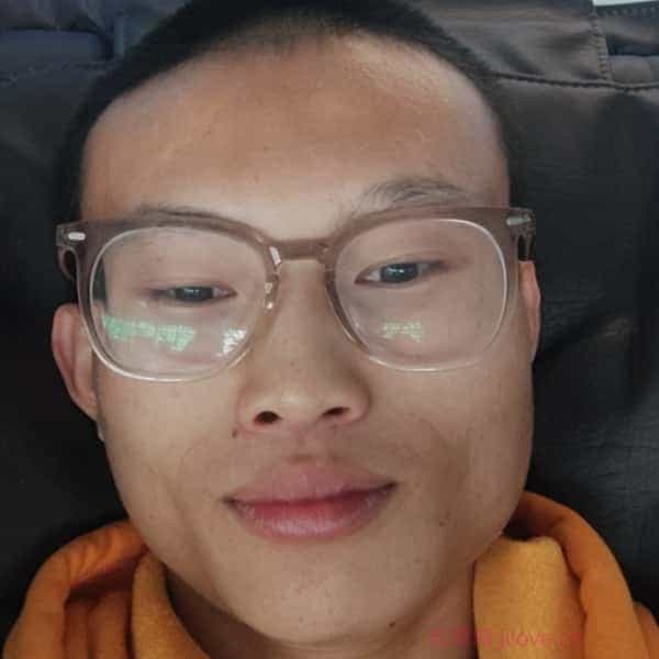 25岁岁四川单身帅哥 - 柳州吉缘网