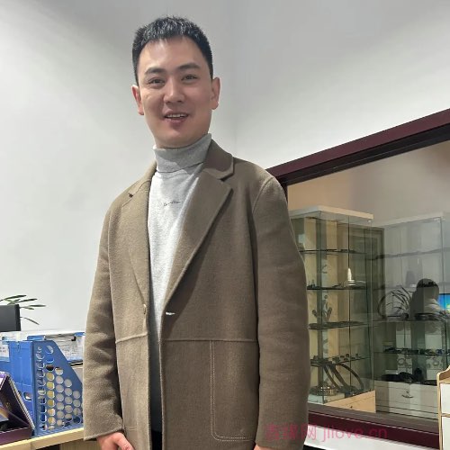 32岁岁四川单身帅哥 - 柳州吉缘网